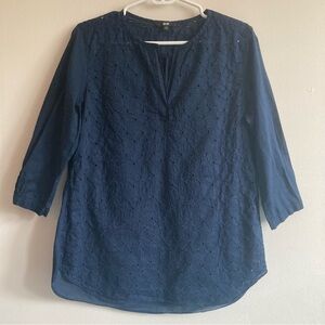 3/$35 UNIQLO blouse size small